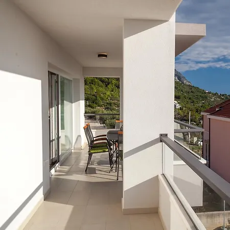 Penthouse Mak Daire Makarska