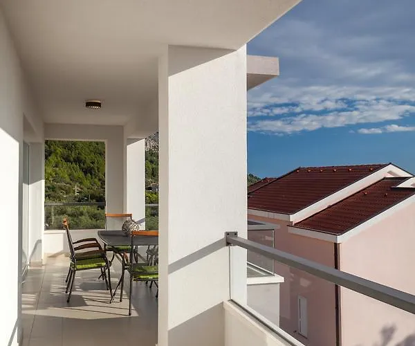 Penthouse Mak